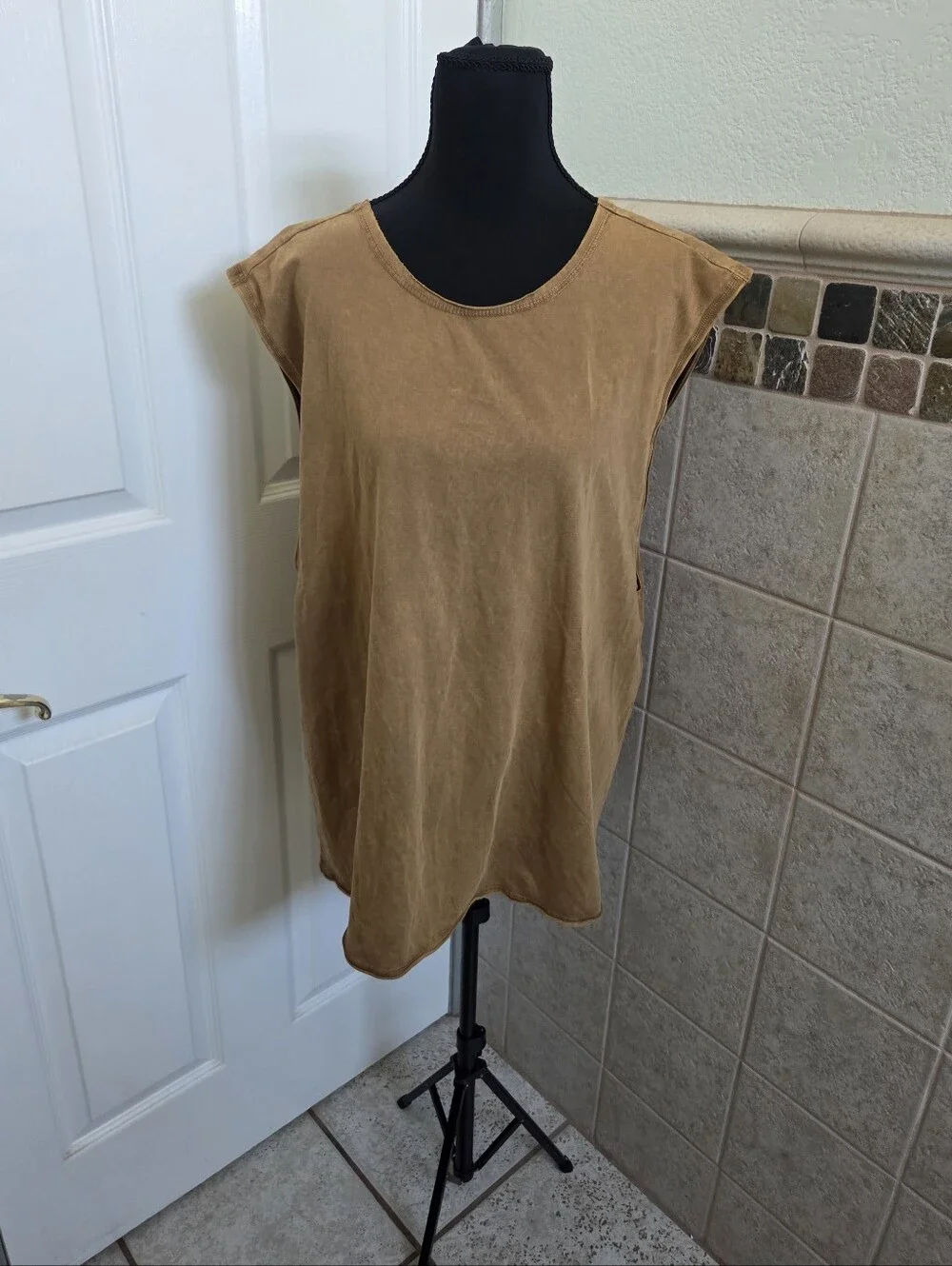 FP Movement by Free People Tan Twist Open-Back Muscle Tank Top Medium Athletic - Picture 3 of 7